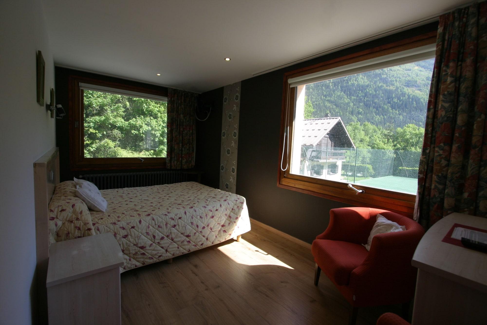 Chris-Tal Hotel Les Houches Exterior photo