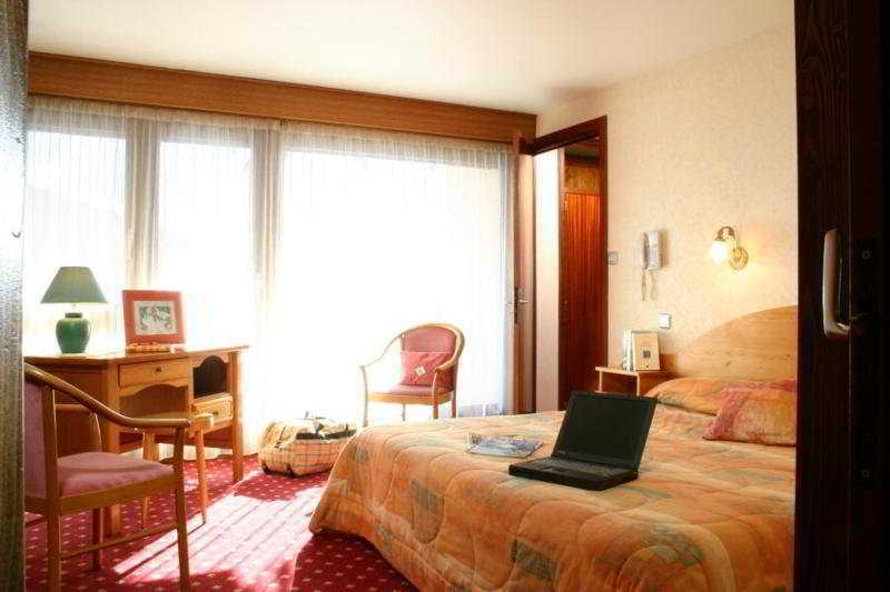 Chris-Tal Hotel Les Houches Exterior photo
