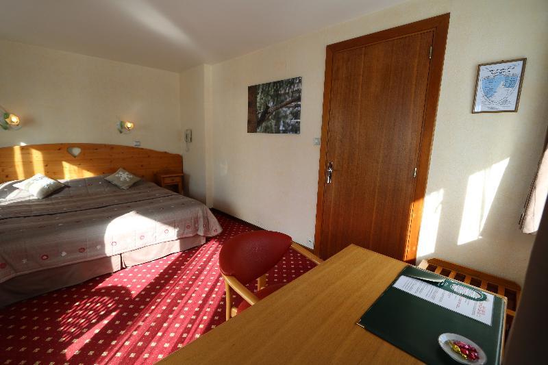 Chris-Tal Hotel Les Houches Exterior photo